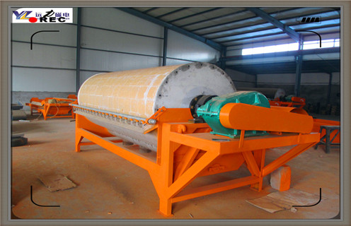 铁矿磁选机，临朐铁矿磁选机工厂_临朐铁矿磁选机工厂如何配置，选三氧化二铁吗？